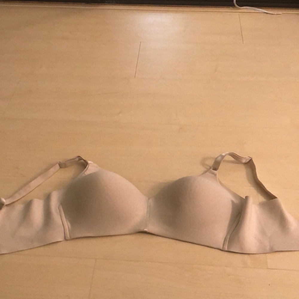 Wireless nude bra. Worn only once